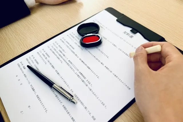 契約書なしの外壁塗装は一般的？問題点について