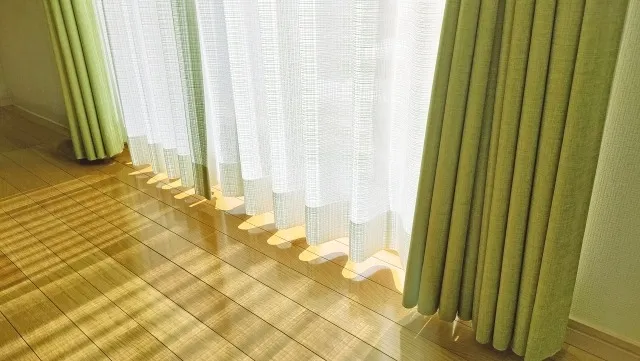 外壁塗装中はカーテンを閉める！閉める事をおすすめする理由について